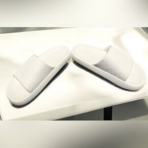 White Slide Sandals 8.5 women’s